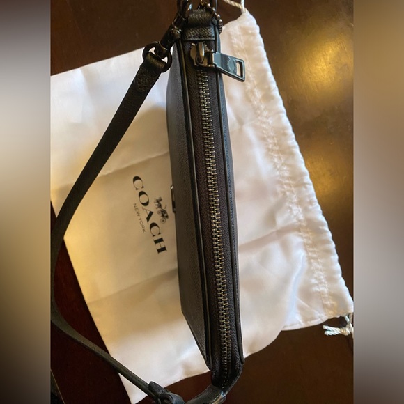 Coach -Leather Shoulder Bag - Picture 4 of 11